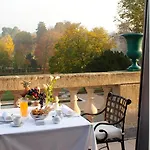 Hotel Du Jeu De Paume Chantilly