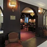 Du Jeu De Paume Chantilly