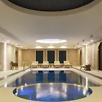 Du Jeu De Paume 5*