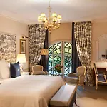 Hotel Du Jeu De Paume Chantilly