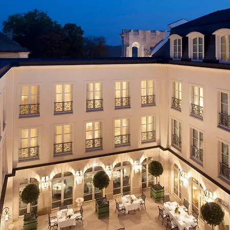 Du Jeu De Paume Chantilly