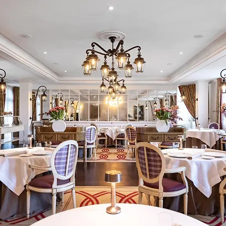 Du Jeu De Paume Chantilly