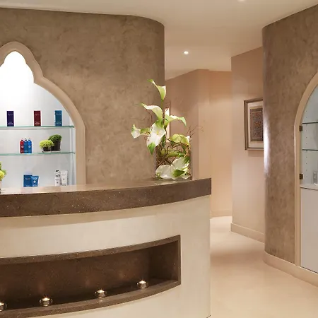 Hotel Du Jeu De Paume Chantilly