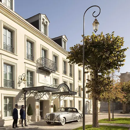 Du Jeu De Paume Chantilly