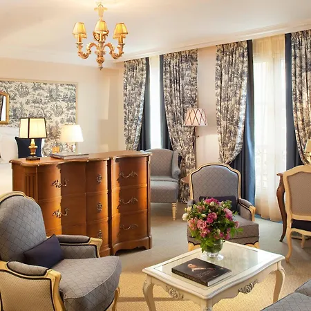 Hotel Du Jeu De Paume