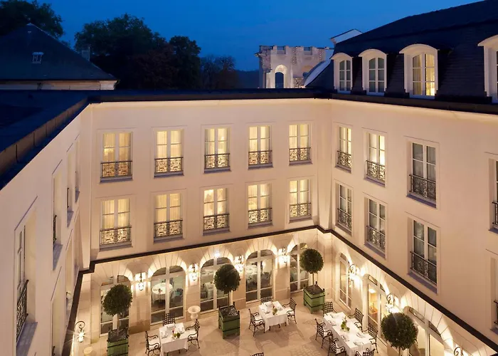 Du Jeu De Paume Chantilly