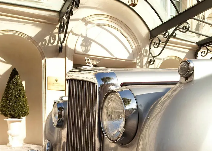 Du Jeu De Paume Chantilly