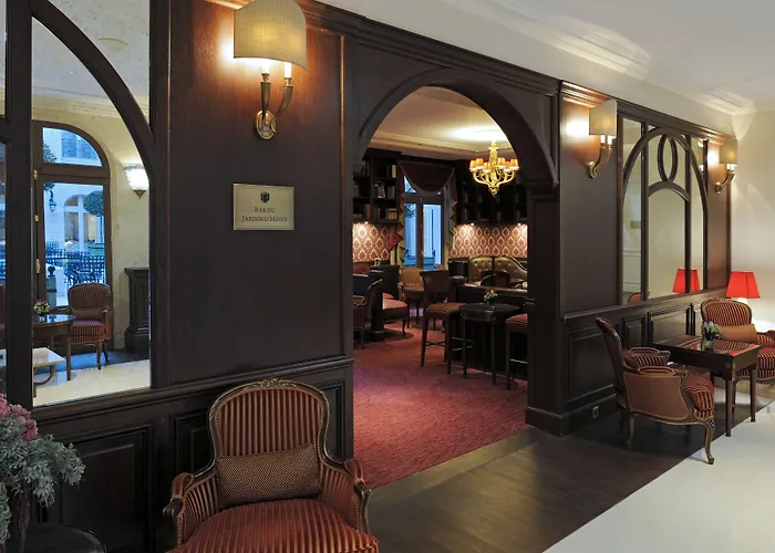 Du Jeu De Paume Chantilly