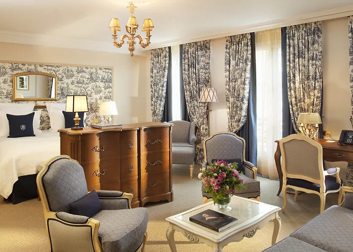 Hotel Du Jeu De Paume Chantilly