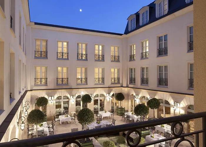 Du Jeu De Paume Chantilly