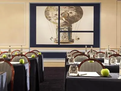 Du Jeu De Paume Chantilly